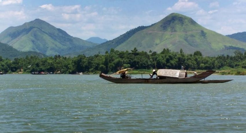 Nui Ngu Binh Hue