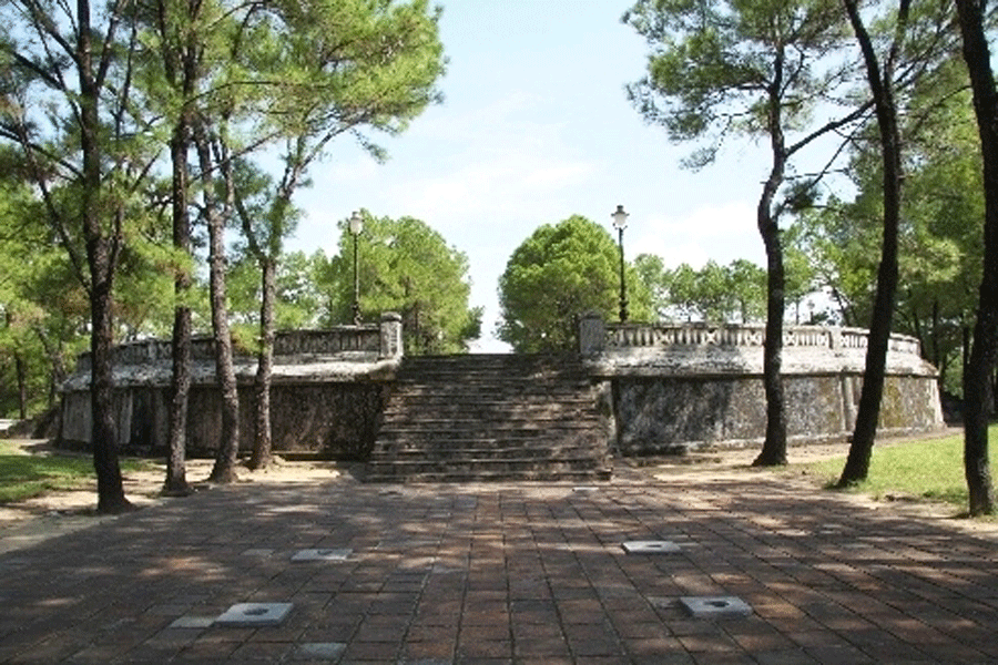 Nam-giao-hue city tour