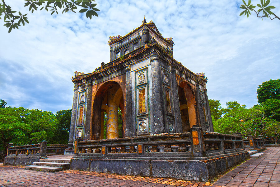 hue city tour from hoi an/da nang