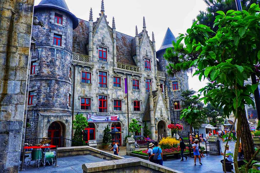 golden bridge ba na hills from chan may port