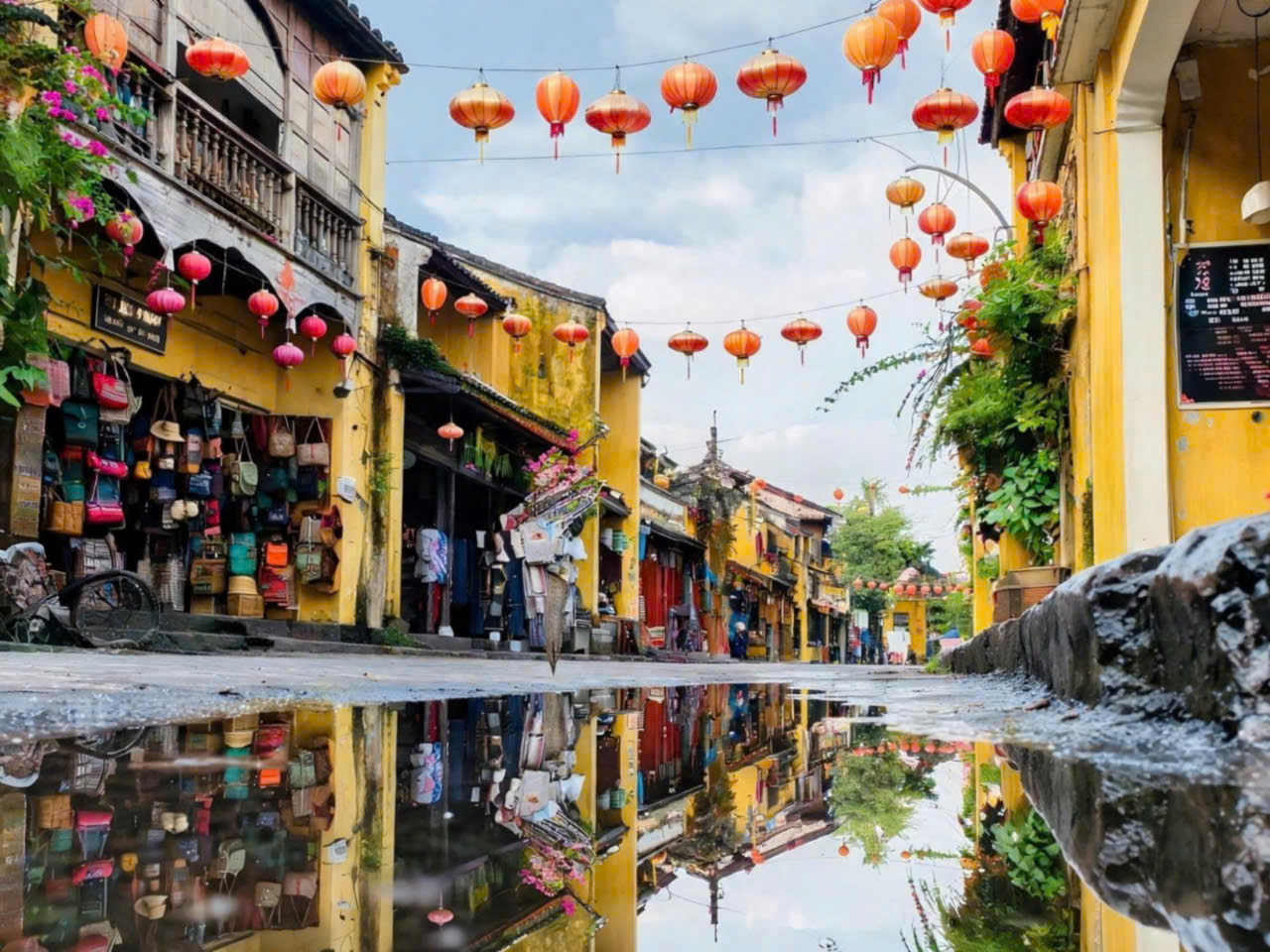 Central Vietnam Tour Package from Singapore | 5 Days Private Tour