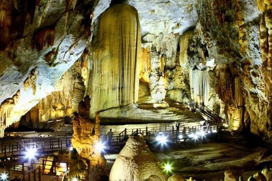 paradise cave tour