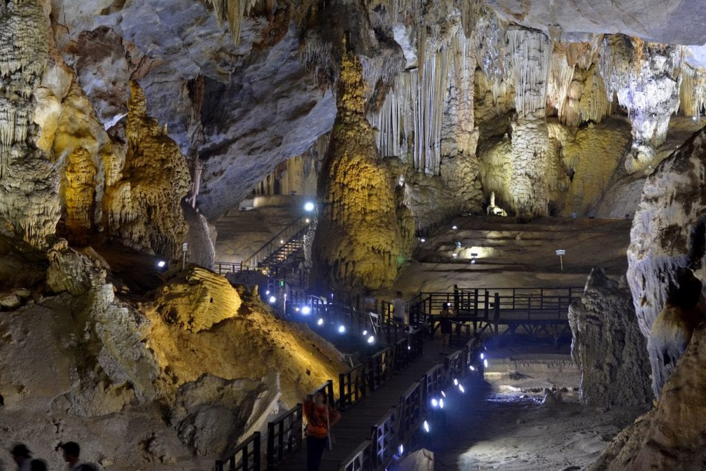 paradise cave tour