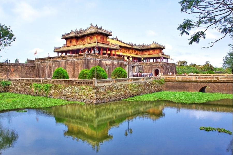 HUE TOURS