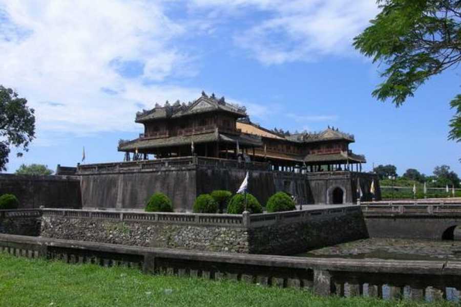 hue tours