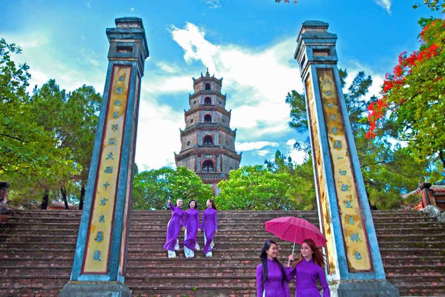 hue tours