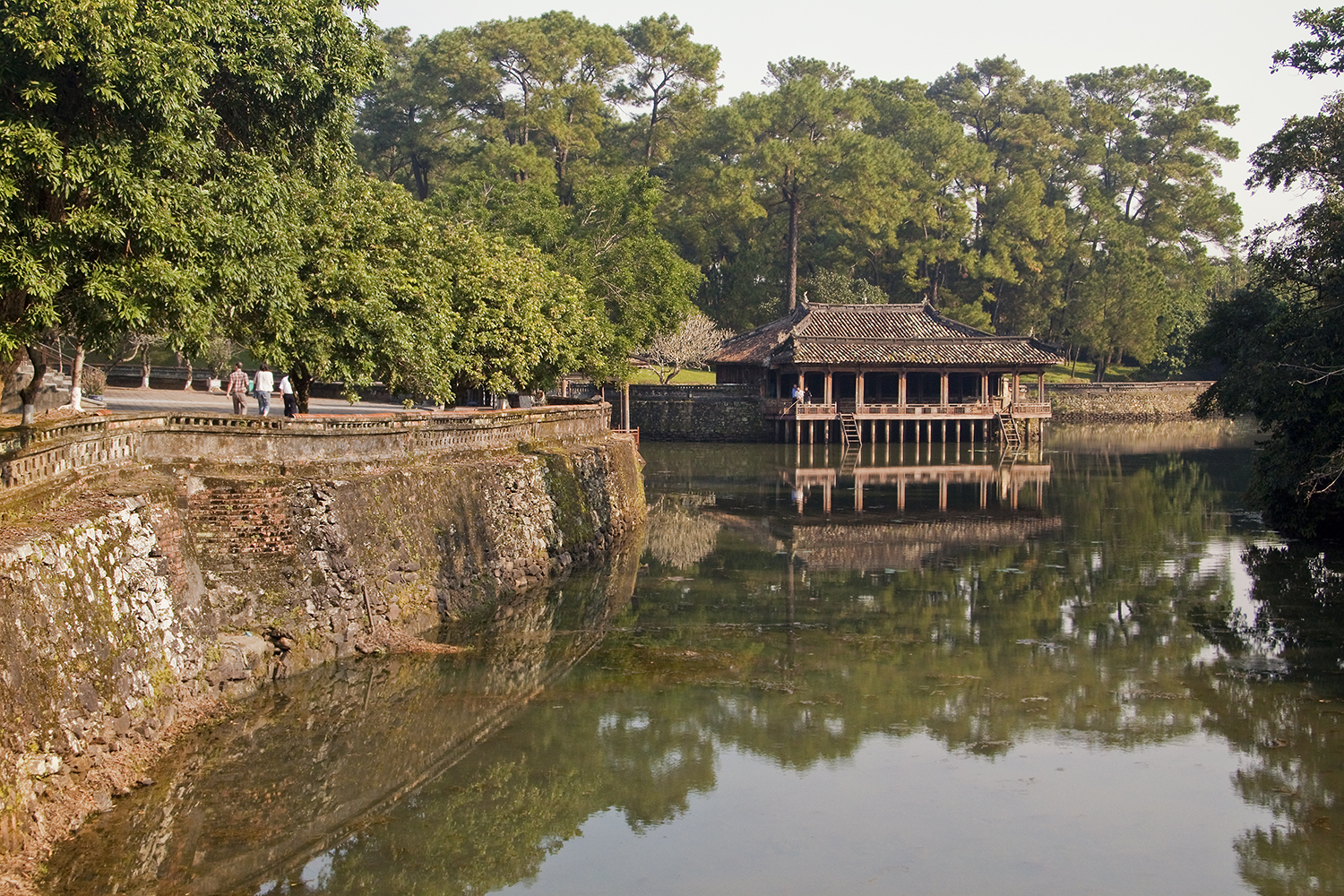 Hue Tour from Tien Sa port